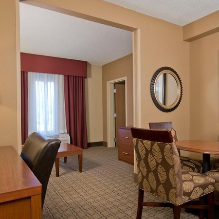 Russell Inn And Suites 斯塔克维尔 外观 照片