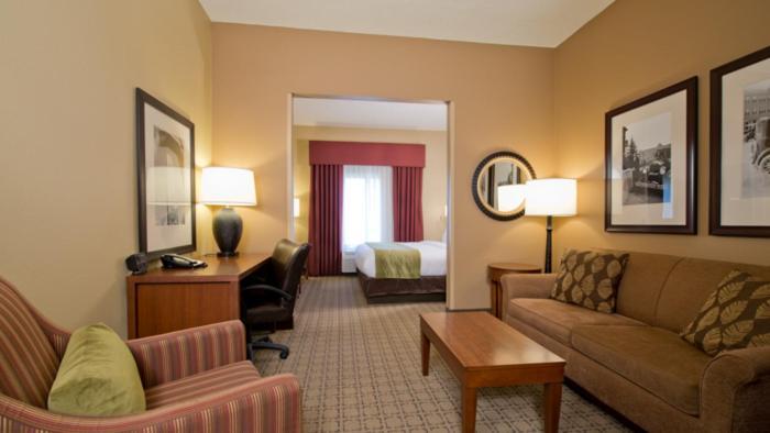 Russell Inn And Suites 斯塔克维尔 外观 照片